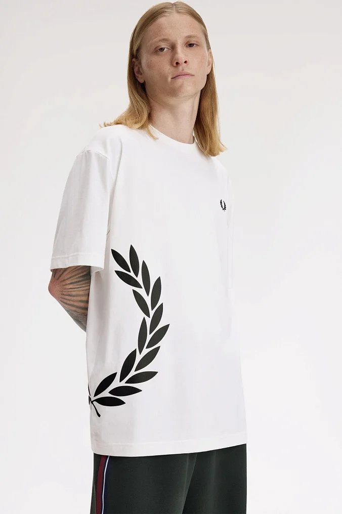 Футболка Fred Perry Textured Laurel Wreath T-Shirt